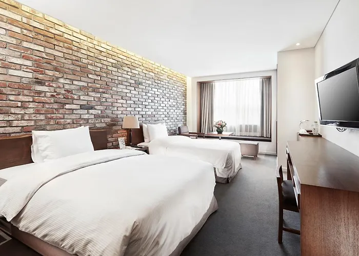Hotel President